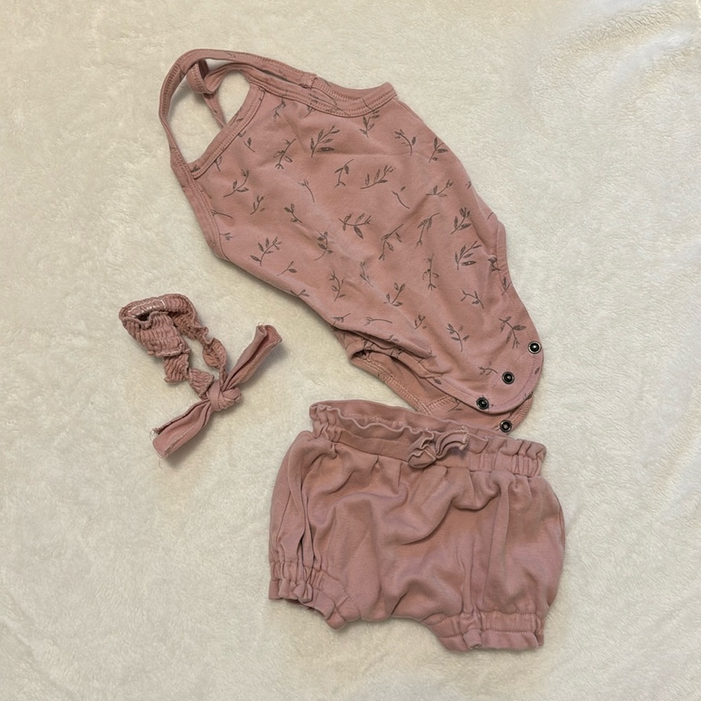 L’oved Baby Pink Summer Strappy onesie and bloomer shorts set, matching headband
